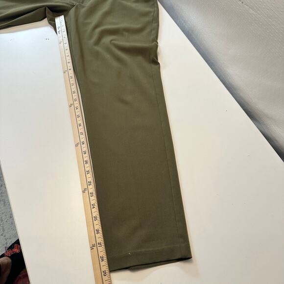 Quince Men’s 34 x 30 Ultra-Stretch 24/7 Smart Chino Athletic Tapered Olive Green - Picture 11 of 11